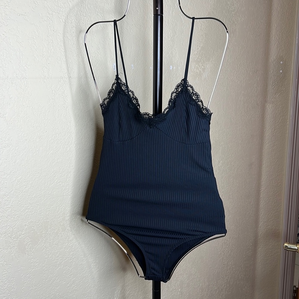 Zara body suit size small